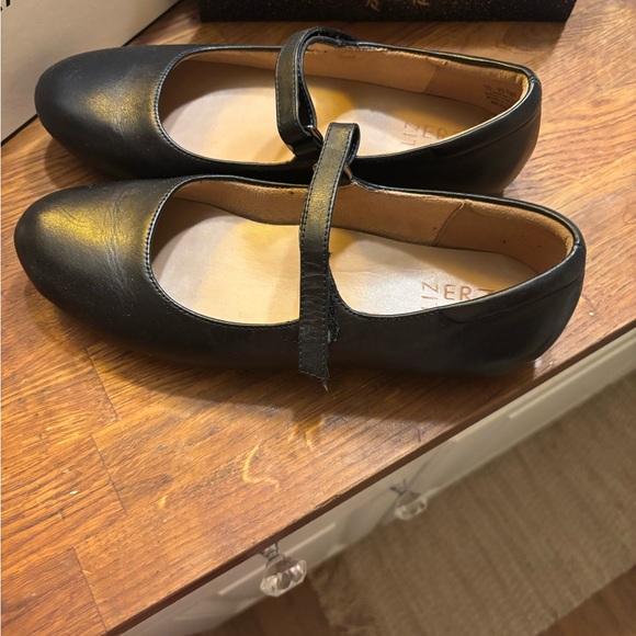 Naturalizer Leather Black Mary Jane Flats 7 - Picture 2 of 4